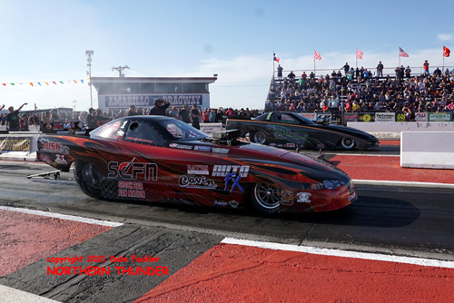 Ken Singleton - 'High Risk' (near lane) 
vs Mitch Bowen - 'Northland Express' (far lane)